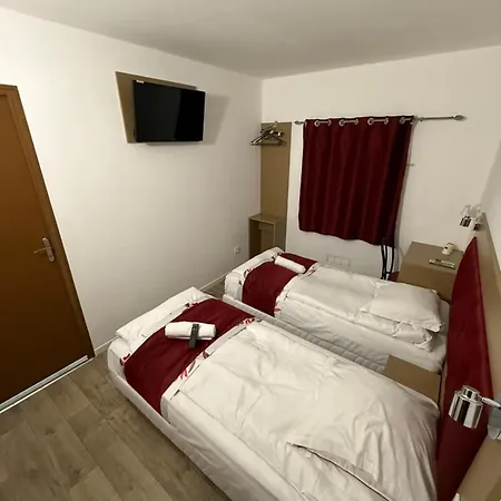 Fasthotel Soissons Nord فندق Crouy